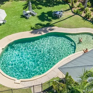 Aparthotel Byron Lakeside