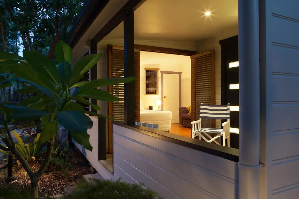 Cavvanbah Beach House Hotel Byron Bay 4*,  Australia