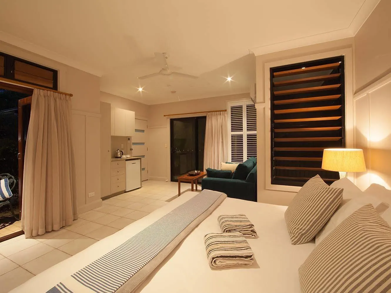 **** Guest house Cavvanbah Beach House Hotel Byron Bay Australia