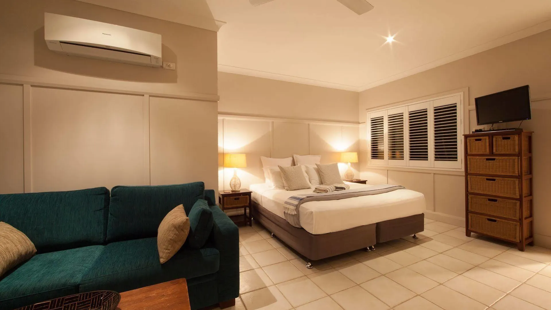 Cavvanbah Beach House Hotel Byron Bay Guest house